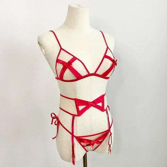 🍒SALE🍒VINTAGE Y2K VICTORIA'S SECRET ‘VERY SEXY’ EXCLUSIVE LINGERIE SET